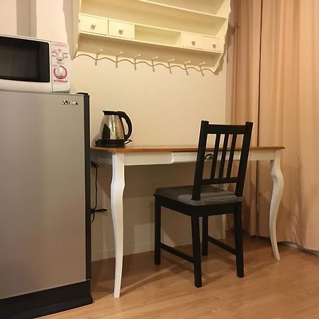 Airport Link Hua Mak Condo Бангкок Экстерьер фото