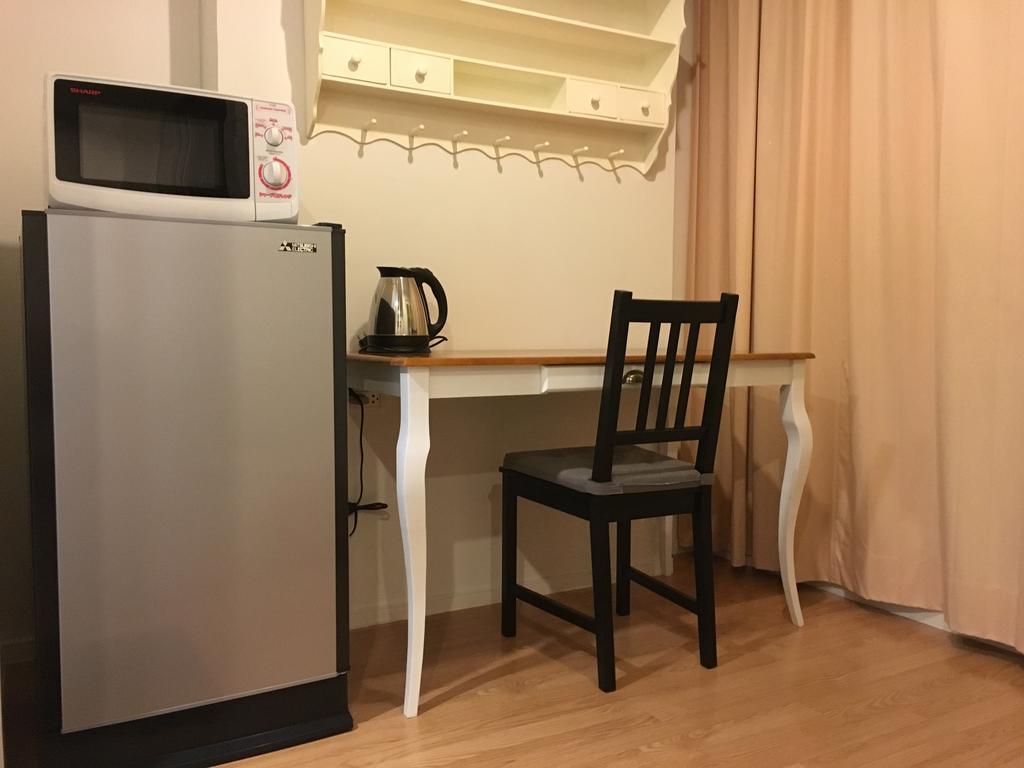 Airport Link Hua Mak Condo Бангкок Экстерьер фото